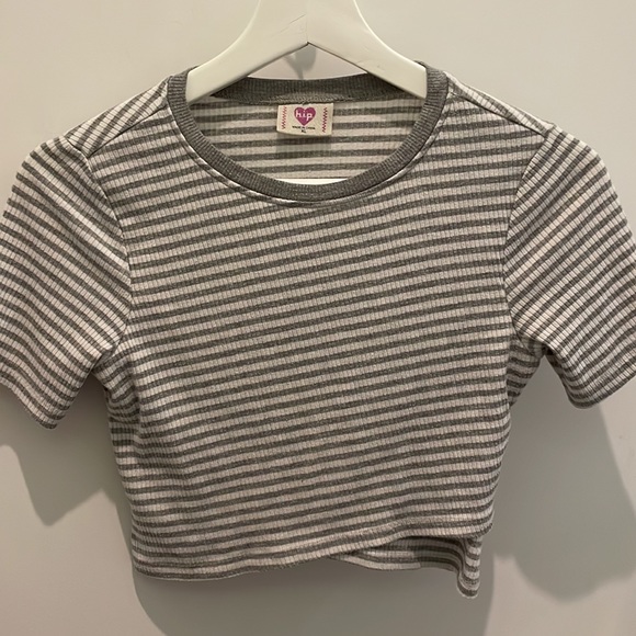 CROP TOPS: Garage, Nordstrom, and Zara! - Picture 4 of 9